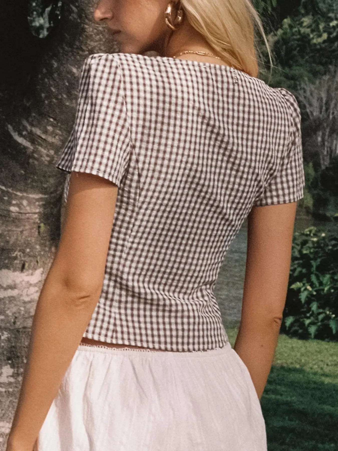 Short Sleeve Gingham V-Neck Blouse for Women, Slim-Fit Button-Up Top, Stylish Summer Wear for Ages 25-34, Moderate Fabric Thickness