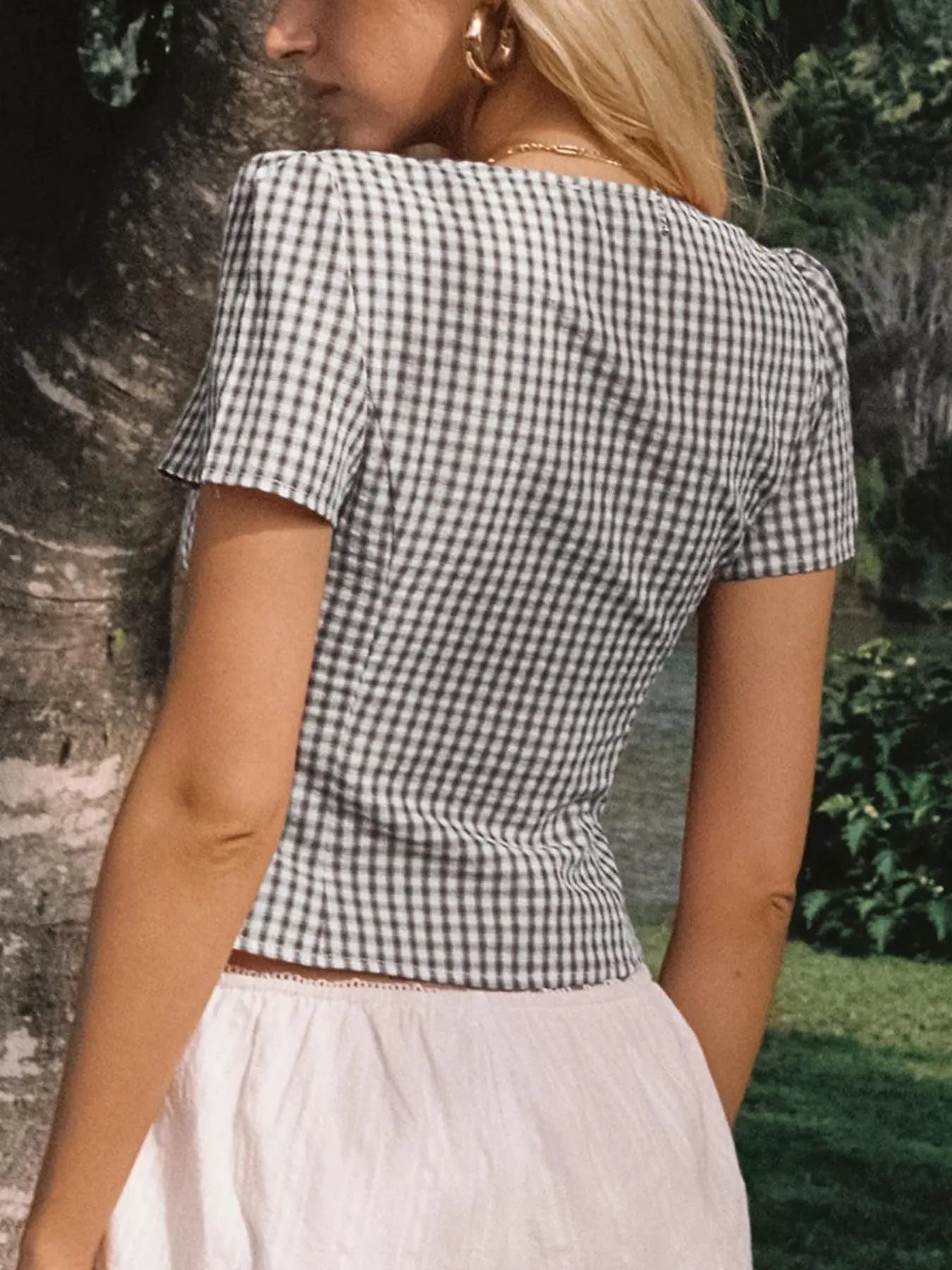 Short Sleeve Gingham V-Neck Blouse for Women, Slim-Fit Button-Up Top, Stylish Summer Wear for Ages 25-34, Moderate Fabric Thickness